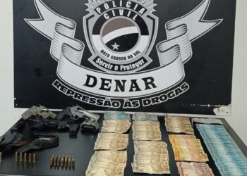 Policiais são presos por invadir casa fingindo operação e roubar drogas em Campo Grande