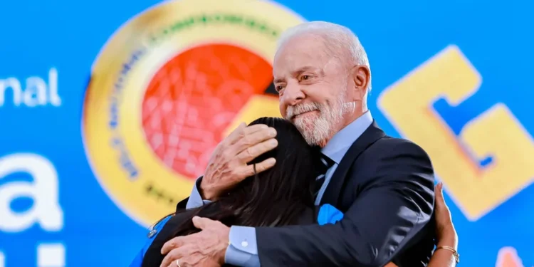Lula deseja Feliz Páscoa nas redes sociais. Veja mensagem