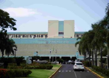 Rapaz é esfaqueado pela esposa enquanto dormia em Campo Grande