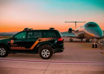 Operação da PF mira funcionários de aeroporto que facilitavam tráfico em Corumbá