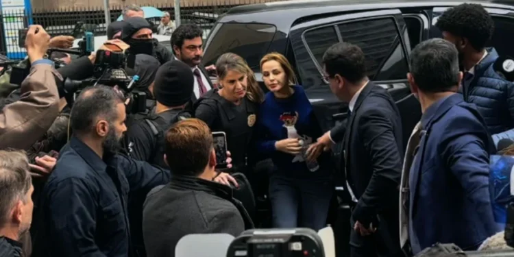 De bilhete a celular: como 7 erros do PCC levaram à prisão de Deolane
