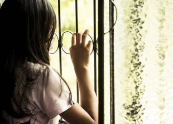 Servidora é presa por oferecer filha de 14 anos para ser estuprada em MS