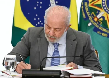 Governo cria o Dia Nacional das em Memória das Vítimas da Covid-19