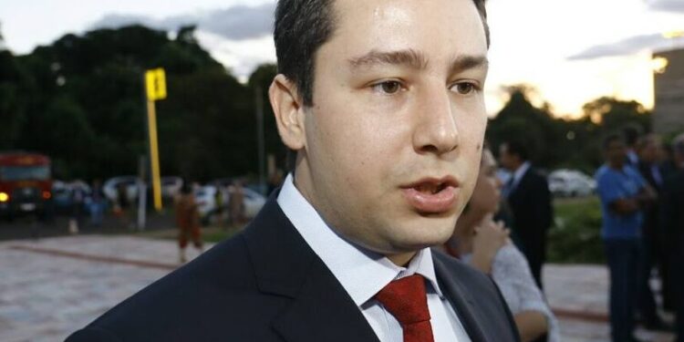 Deputado Catan ‘sumiu’ após ser condenado por divulgar ofensas e por ‘campanha fora de época’