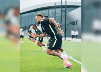 Ancelotti confirma Neymar na partida do Brasil: ‘jogar 90 minutos caminhando’