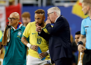Ancelotti comemora retorno de Neymar e valoriza Copa de Vini Jr.