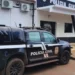 Mulher se tranca no banheiro para fugir das agressões do marido e conseguir acionar polícia