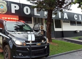 Mulher ‘surta’, vai à casa de ex, agride família e é presa em São Gabriel do Oeste