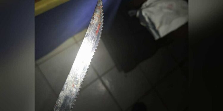 Adolescente denuncia padrasto por tortura e ameças com faca em Bodoquena