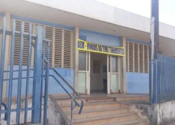 Pai é suspeito de espancar criança de 9 anos com galho de árvore e socos em Campo Grande