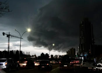 ‘Perigo’: Defesa Civil emite alerta laranja e 54 cidades de MS estão sob rota de temporal
