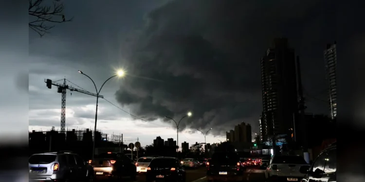 ‘Perigo’: Defesa Civil emite alerta laranja e 54 cidades de MS estão sob rota de temporal
