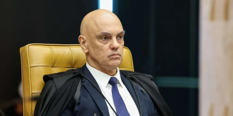 Moraes arquiva investigação contra Marcos do Val e blogueiros bolsonaristas