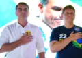 Tarcísio rebate carta de Bolsonaro e diz que aconselhou a não deixar o Brasil
